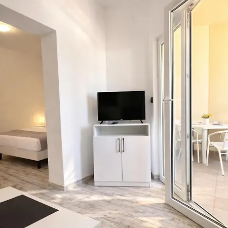 Dalmacija Modern 1-minute Walk To Apartmán